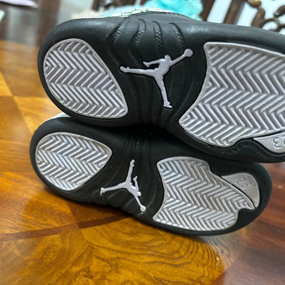 Nike Jordan's Size 8 - Picture 8 of 9